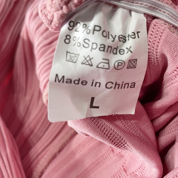 High Waisted Pink Seamless Body Sculp Butt Lift Booty Yoga Pants, Size Large - Picture 5 of 6